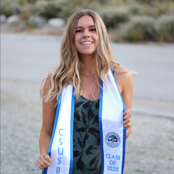 Meet your Posher, Haylie - Picture 1 of 1